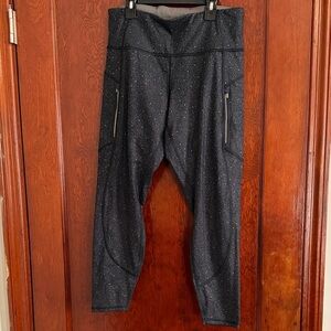 Athleta cropped leggings Large